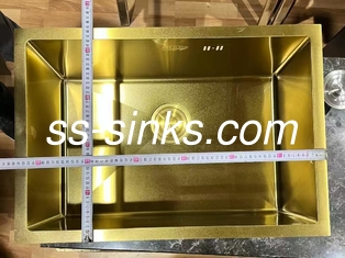 Op maat gemaakte vierkante maat roestvrij staal enkelschotel wasbak met gouden afwerking