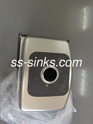24 * 18 inch Modern Topmount Keukensink Externe afmetingen OEM Met moderne stijl