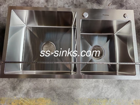 Modern ontwerp dubbele schaal keuken wastafel ondergrond met roestvrij staal afvoer en overstroming inbegrepen tot aan u